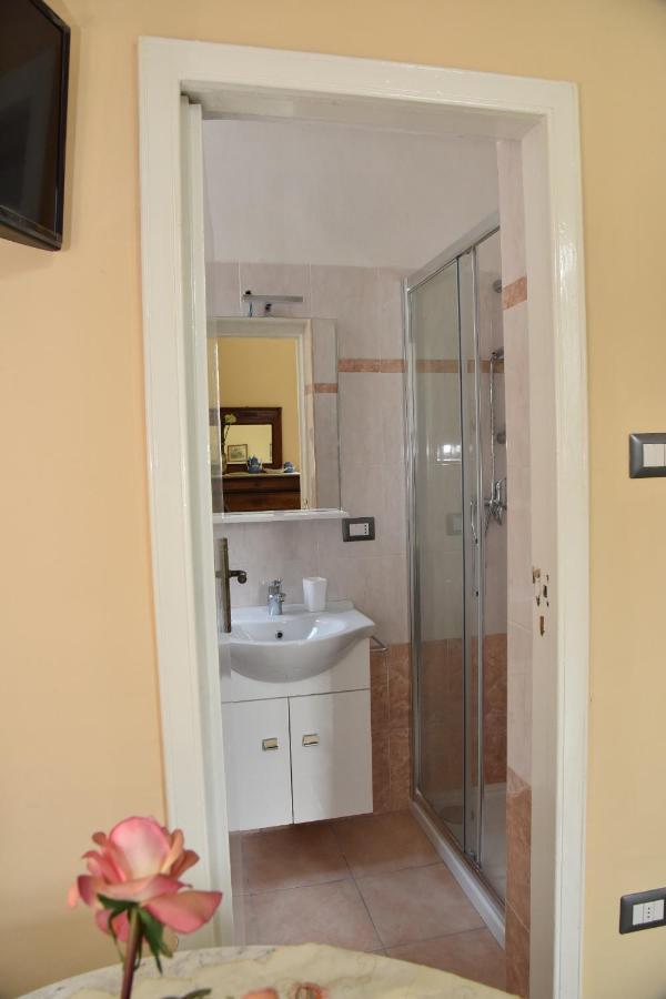 Rosaria Suite & Rooms Lecce Exteriör bild