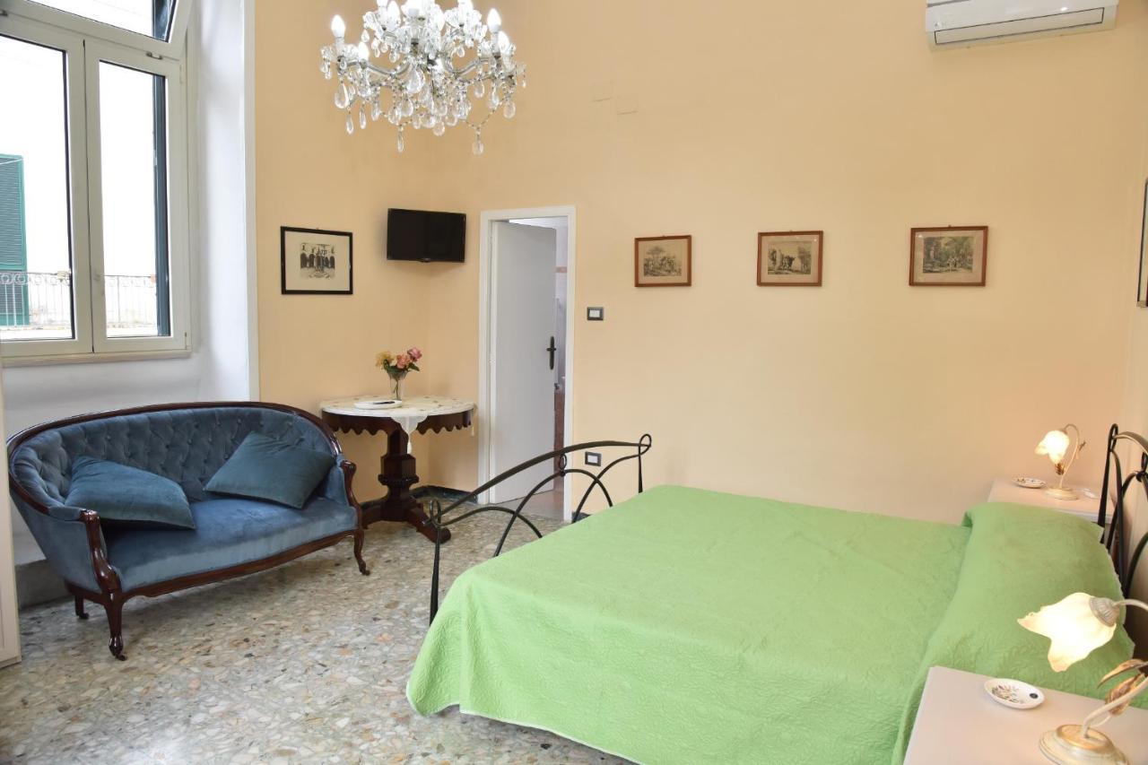 Rosaria Suite & Rooms Lecce Exteriör bild